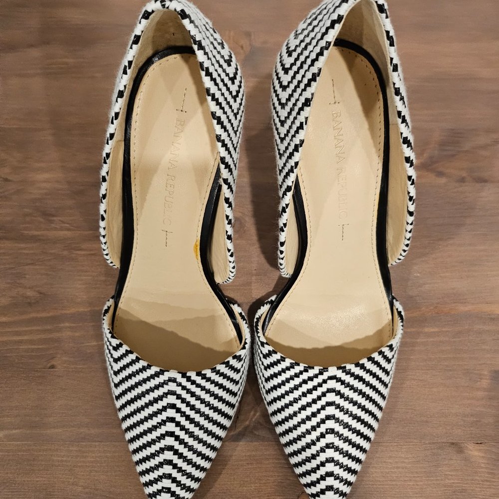 BRAND NEW Banana Republic Womens 4" Heels Black/White Pattern Size 7M